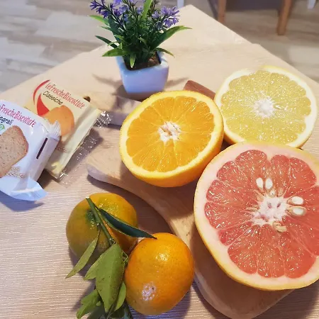 Iolanda Un In Relax Vista Mare E Montagna B&B 4*