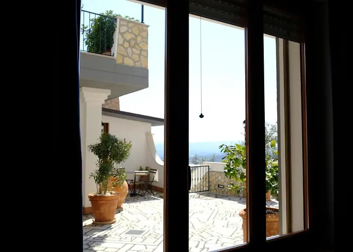 Iolanda Un In Relax Vista Mare E Montagna ベッド・アンド・ブレックファスト 4*