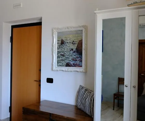 Iolanda Un In Relax Vista Mare E Montagna フォッサチェージア