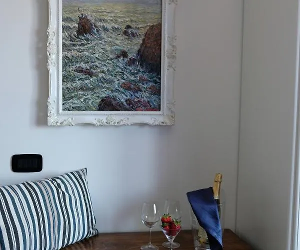 ベッド・アンド・ブレックファスト Iolanda Un In Relax Vista Mare E Montagna 4*