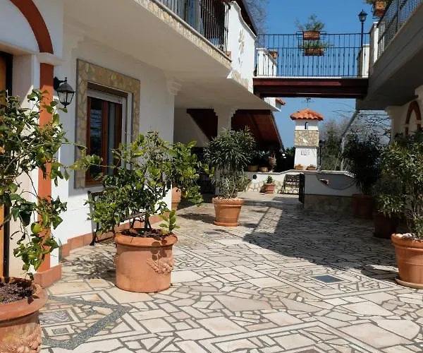 Iolanda Un In Relax Vista Mare E Montagna