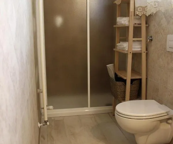 ベッド・アンド・ブレックファスト Iolanda Un In Relax Vista Mare E Montagna