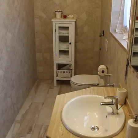 Iolanda Un In Relax Vista Mare E Montagna Bed & Breakfast