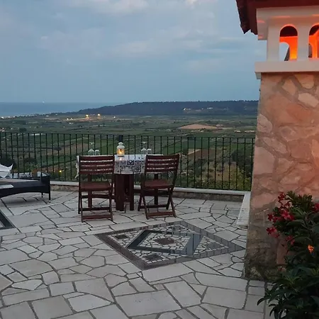 Iolanda Un In Relax Vista Mare E Montagna לינה וארוחת בוקר פוסאצ'סיה