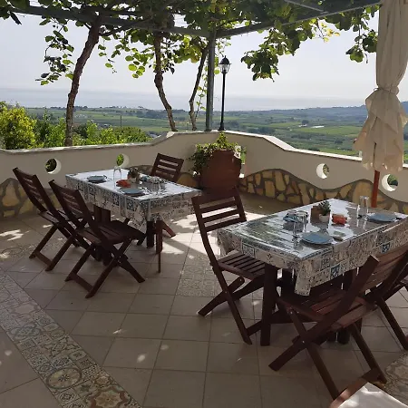 לינה וארוחת בוקר Iolanda Un In Relax Vista Mare E Montagna