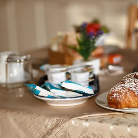 Bed & Breakfast Iolanda Un In Relax Vista Mare E Montagna