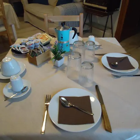 Bed & Breakfast Iolanda Un In Relax Vista Mare E Montagna