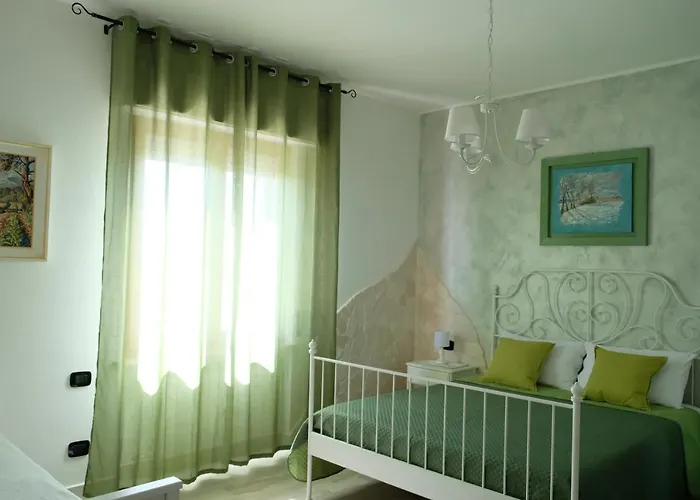 Iolanda Un In Relax Vista Mare E Montagna לינה וארוחת בוקר פוסאצ'סיה