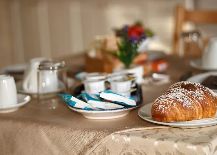 住宿加早餐酒店 Iolanda Un In Relax Vista Mare E Montagna