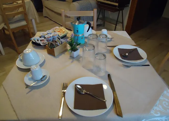 住宿加早餐酒店 Iolanda Un In Relax Vista Mare E Montagna